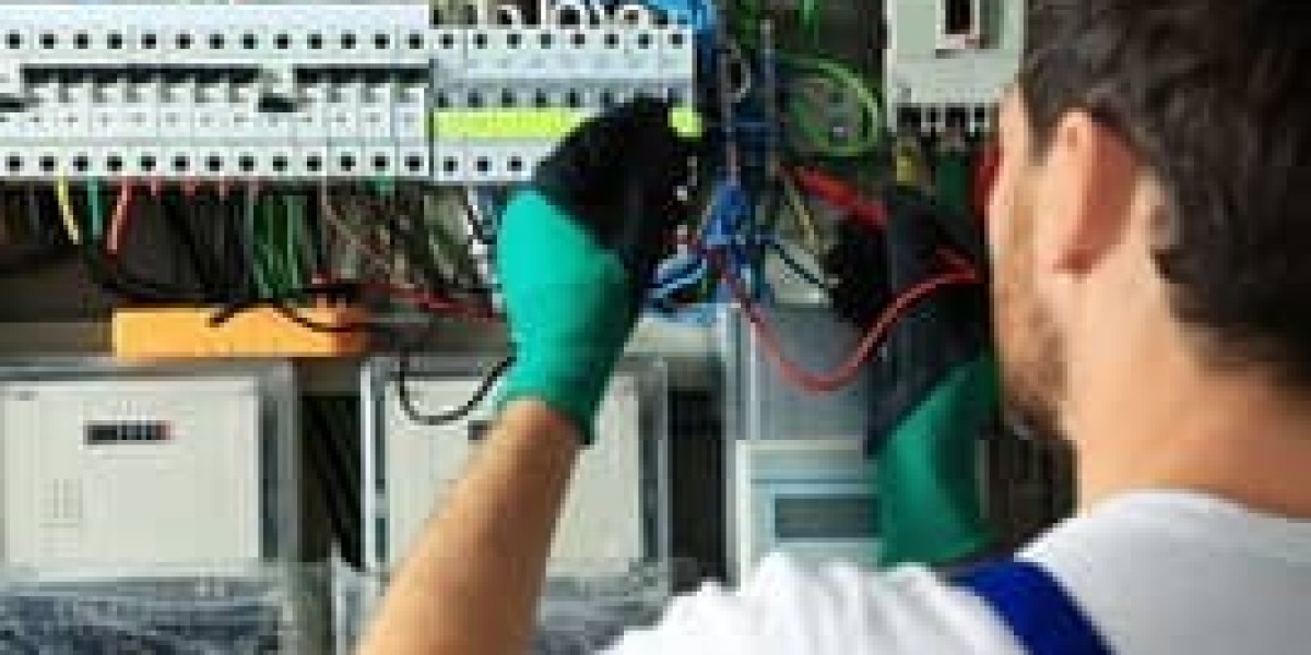 24/7 Emergency Electrician Near Me in London – Fast, Reliable & Local Service