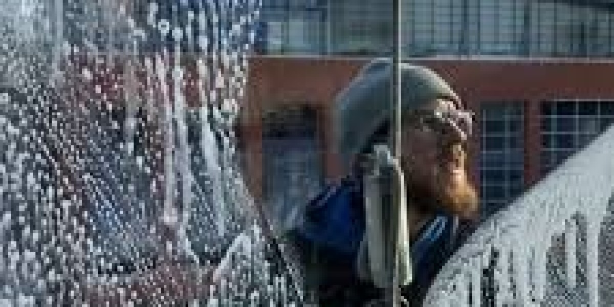 Expert Window Cleaning Services in Winnipeg | Neighbours Window
