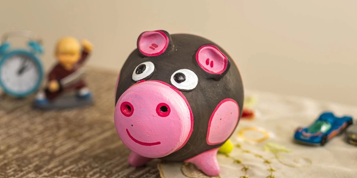 What Is a Piggy Bank and How Does It Teach Kids About Saving?