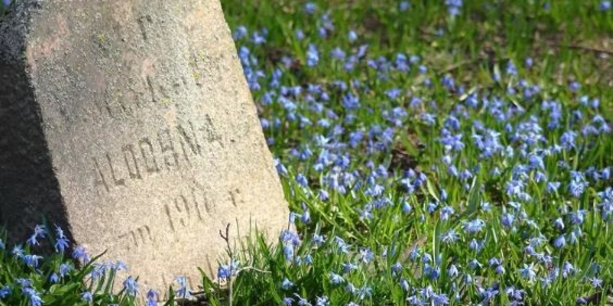Eternal Elegance: 7 Creative Headstones That Inspire Awe